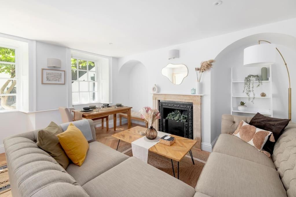 Spacious Apartment - 5 Minutes Walk To Bath Abbey 外观 照片